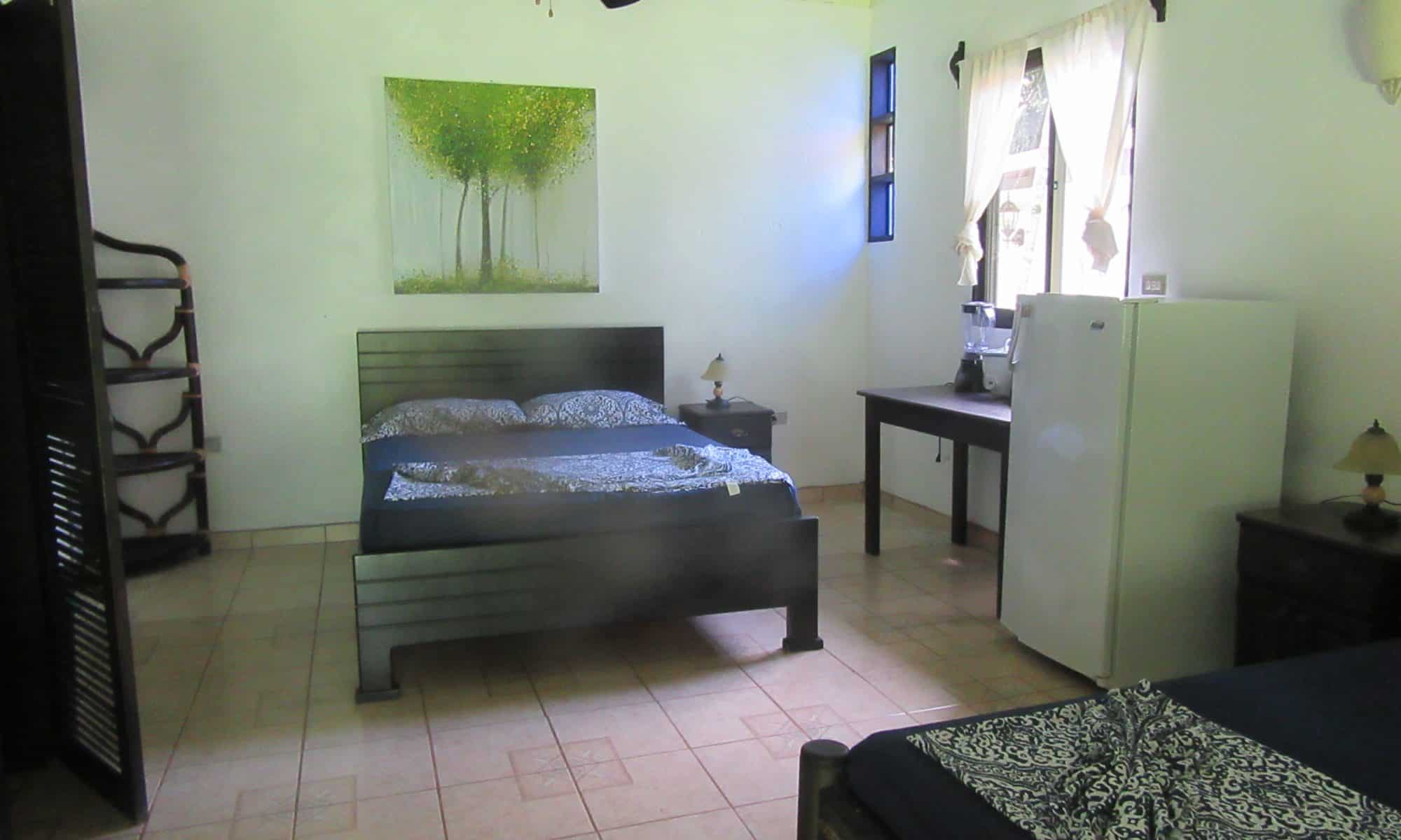 apartments and rooms
